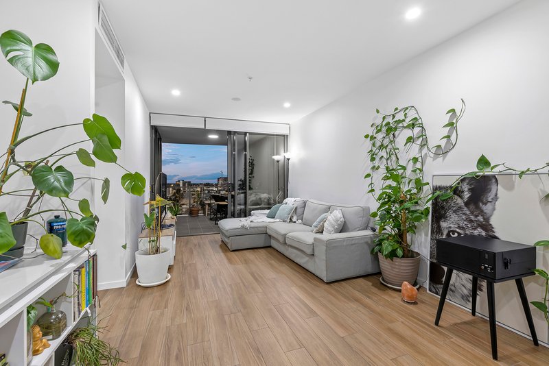 Photo - 1810/37 Mayne Road, Bowen Hills QLD 4006 - Image 6