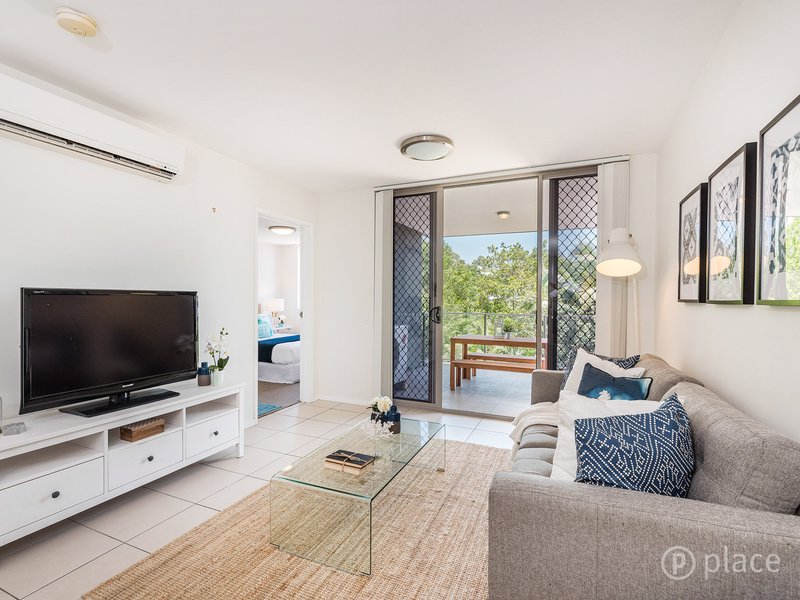 18/11 Riding Road, Hawthorne QLD 4171