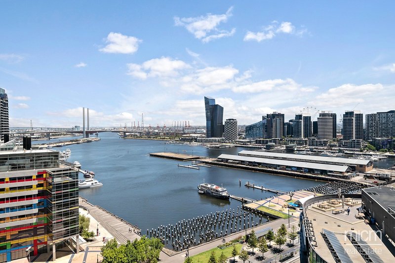 1811/100 Harbour Esplanade, Docklands VIC 3008