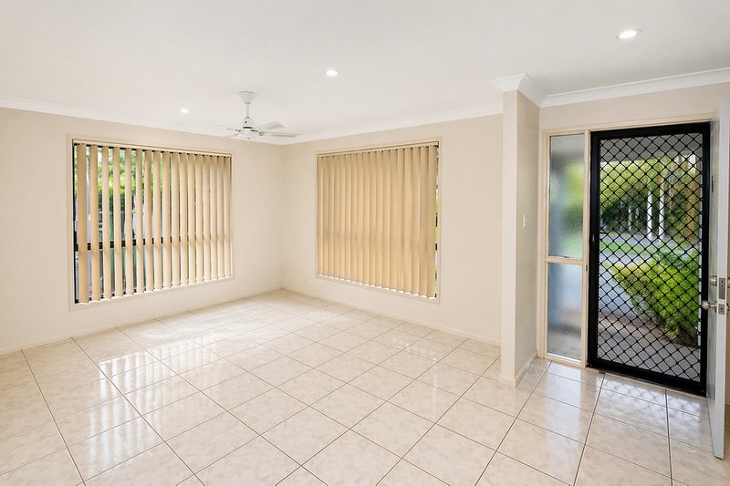Photo - 18/113-115 Arundel Drive, Arundel QLD 4214 - Image 3