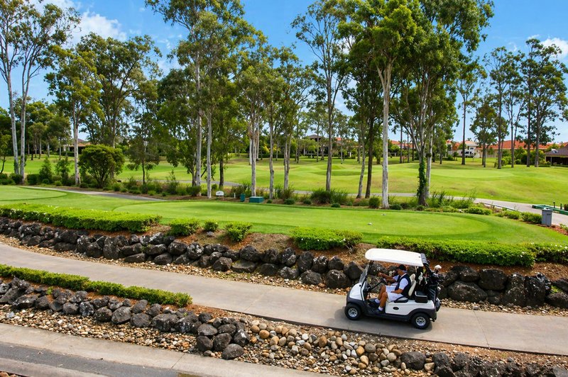 Photo - 18/113-115 Arundel Drive, Arundel QLD 4214 - Image 6