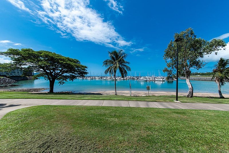 Photo - 18/115 Shingley Drive, Airlie Beach QLD 4802 - Image 18