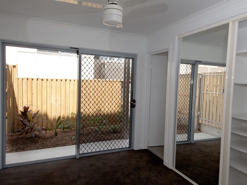 Photo - 18/12 Flinders Street, West Gladstone QLD 4680 - Image 4