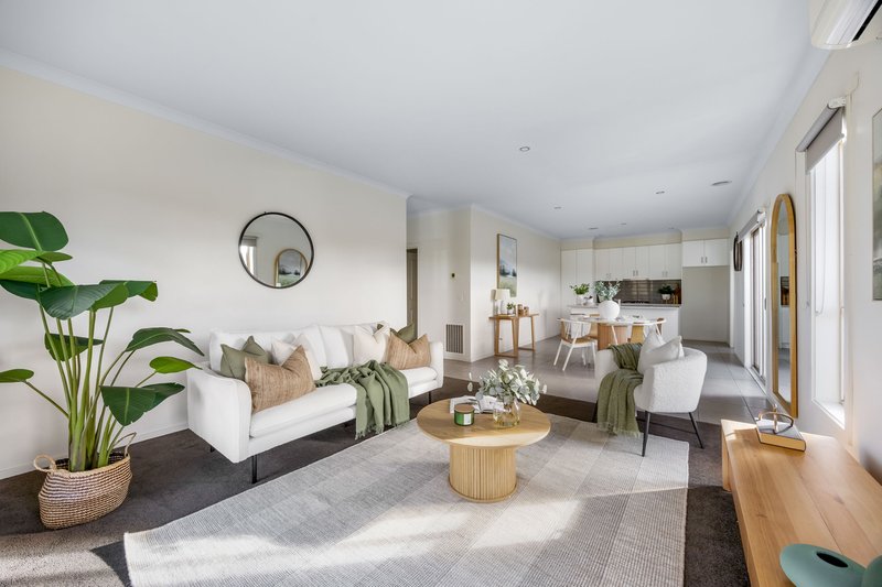 Photo - 1/812 Geelong Road, Canadian VIC 3350 - Image 4
