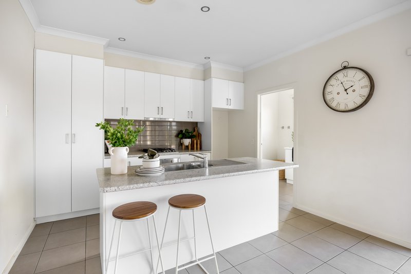 Photo - 1/812 Geelong Road, Canadian VIC 3350 - Image 6