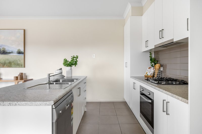 Photo - 1/812 Geelong Road, Canadian VIC 3350 - Image 7