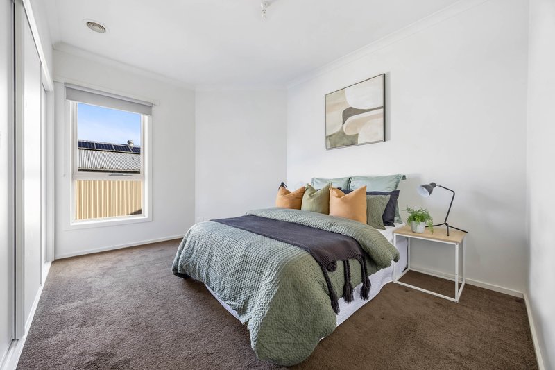 Photo - 1/812 Geelong Road, Canadian VIC 3350 - Image 13
