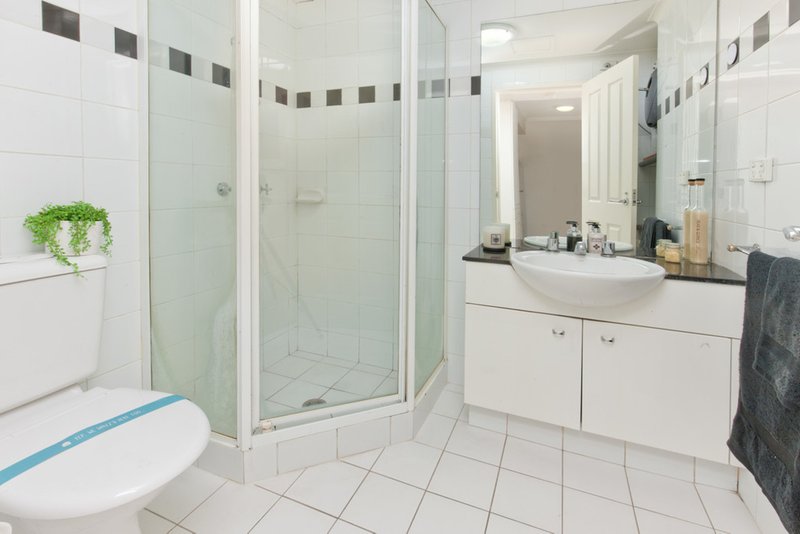 Photo - 18/120 Cabramatta Road, Cremorne NSW 2090 - Image 5