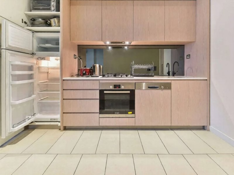 Photo - 1812/155 Franklin Street, Melbourne VIC 3000 - Image 5