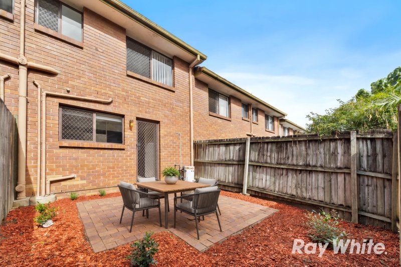 Photo - 18/123 Barbaralla Drive, Springwood QLD 4127 - Image 15
