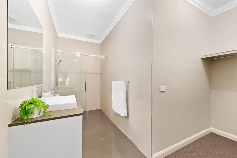 Photo - 18/125-129 Hawthorn Road, Forest Hill VIC 3131 - Image 4