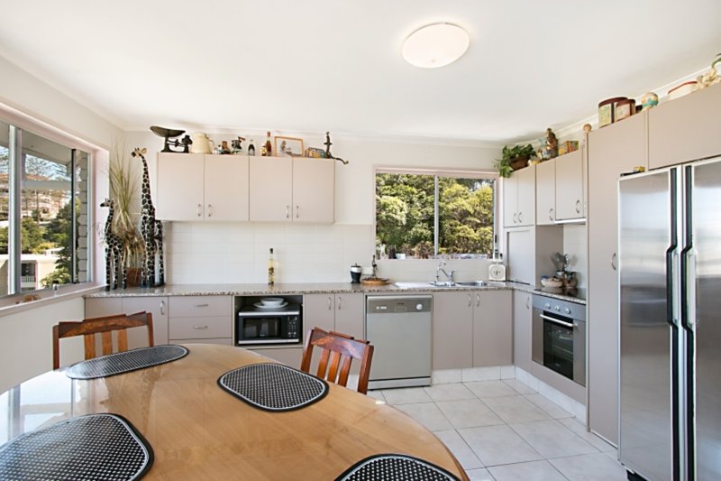 Photo - 18/126 Musgrave Street, Coolangatta QLD 4225 - Image 2