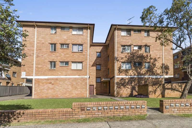 18/13 Forbes , Warwick Farm NSW 2170