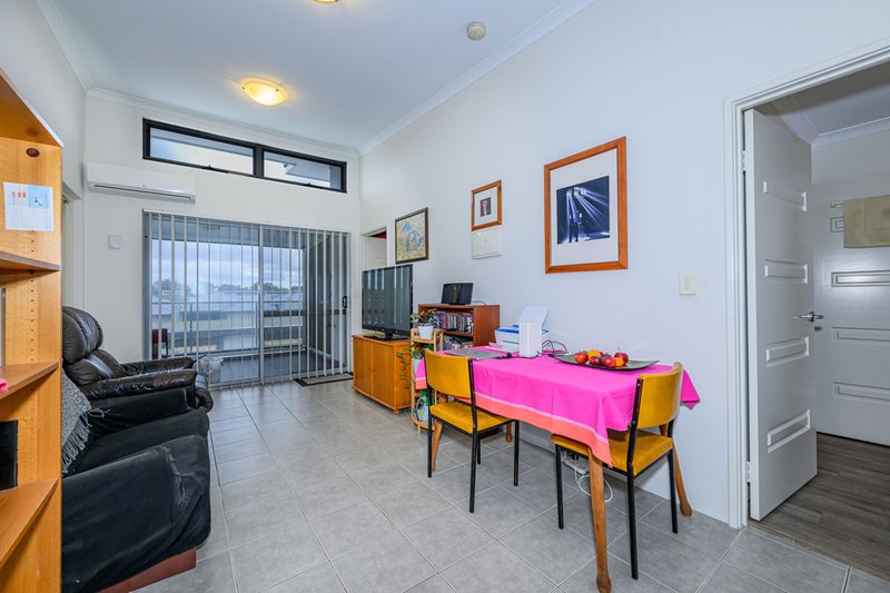 Photo - 18/13 Spring Avenue, Midland WA 6056 - Image 7