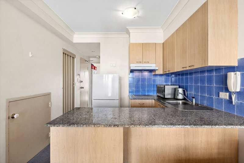 Photo - 18/149-153 Sydney Road, Fairlight NSW 2094 - Image 3