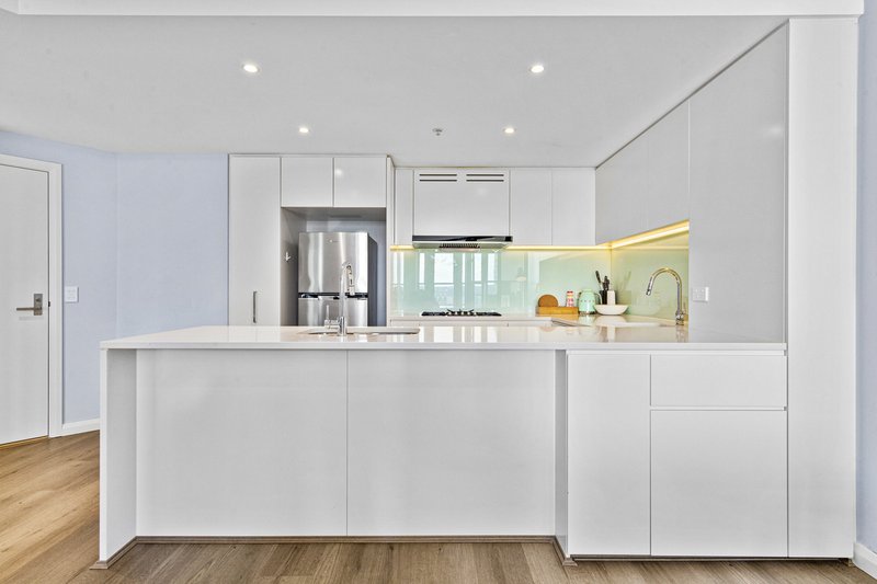 Photo - 1815/2 Waterways Street, Wentworth Point NSW 2127 - Image 3