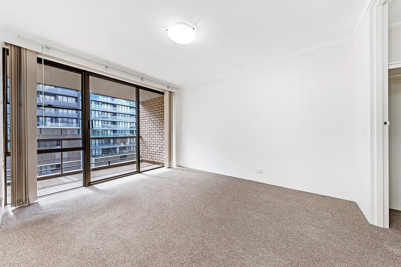 Photo - 18/172 Pacific Highway, North Sydney NSW 2060 - Image 3