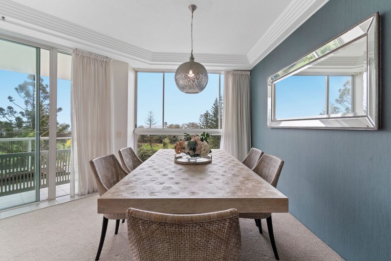 Photo - 18/177 Old Burleigh Road, Broadbeach QLD 4218 - Image 5