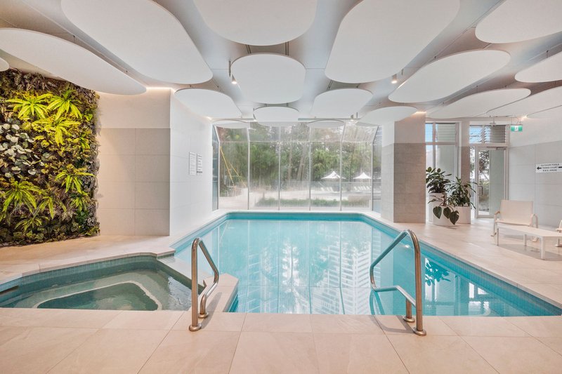 Photo - 18/177 Old Burleigh Road, Broadbeach QLD 4218 - Image 13
