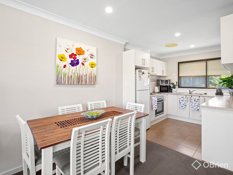 Photo - 18/18-20 Glen Street, Werribee VIC 3030 - Image 4