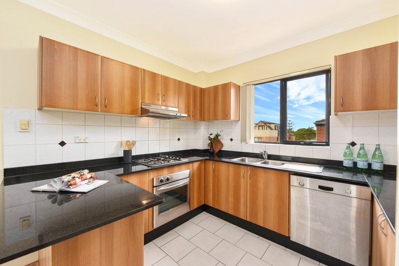 Photo - 18/18 Eastbourne Road, Homebush West NSW 2140 - Image 4