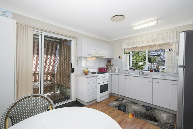 Photo - 18/186 Sunrise Avenue, Halekulani NSW 2262 - Image 4