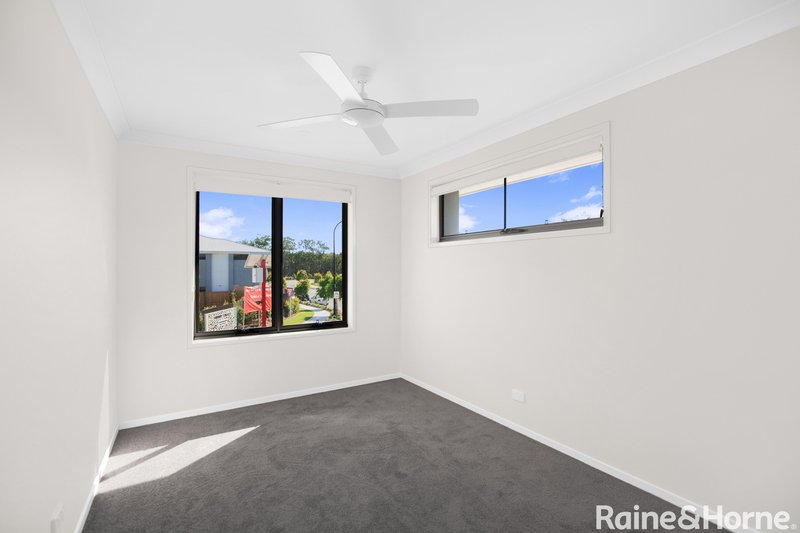 Photo - 18/188 Gainsborough Drive, Pimpama QLD 4209 - Image 9