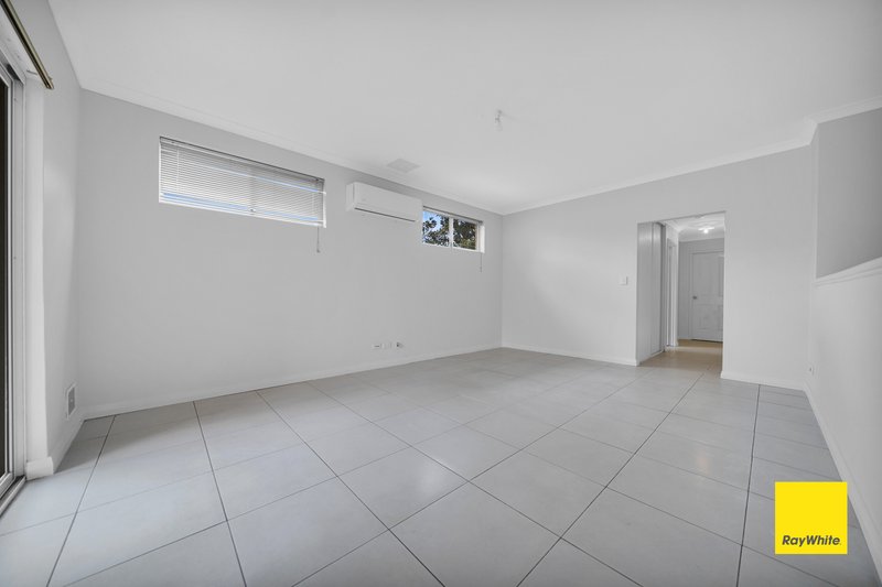 Photo - 181C Balga Avenue, Balga WA 6061 - Image 4