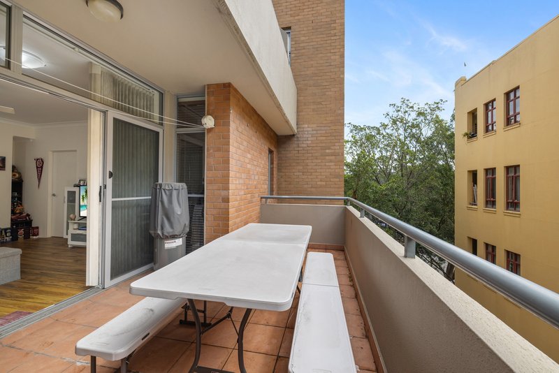 Photo - 18/2-14 Bunn Street, Pyrmont NSW 2009 - Image 2