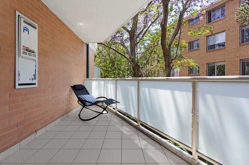 Photo - 18/2-4 Frances Street, Randwick NSW 2031 - Image 5
