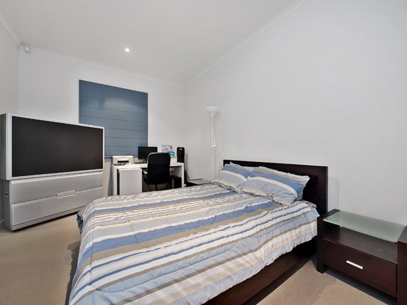 Photo - 18/2-6 Goodall Parade, Mawson Lakes SA 5095 - Image 6