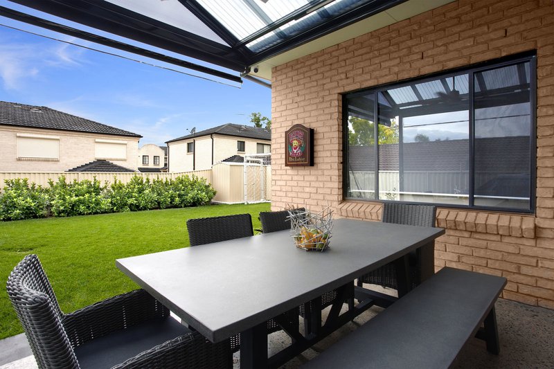 Photo - 182 Cedar Road, Casula NSW 2170 - Image 9