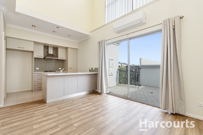 Photo - 182 Celebration Boulevard, Clarkson WA 6030 - Image 6