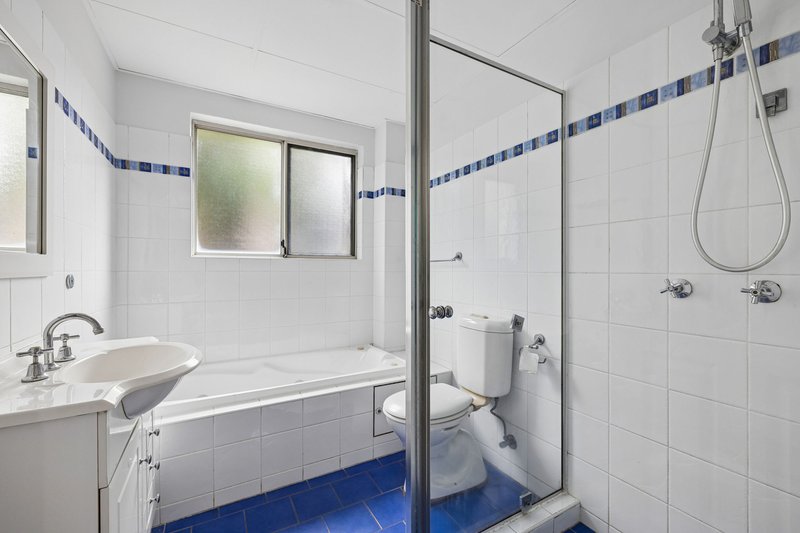 Photo - 18/2 Conie Avenue, Baulkham Hills NSW 2153 - Image 8
