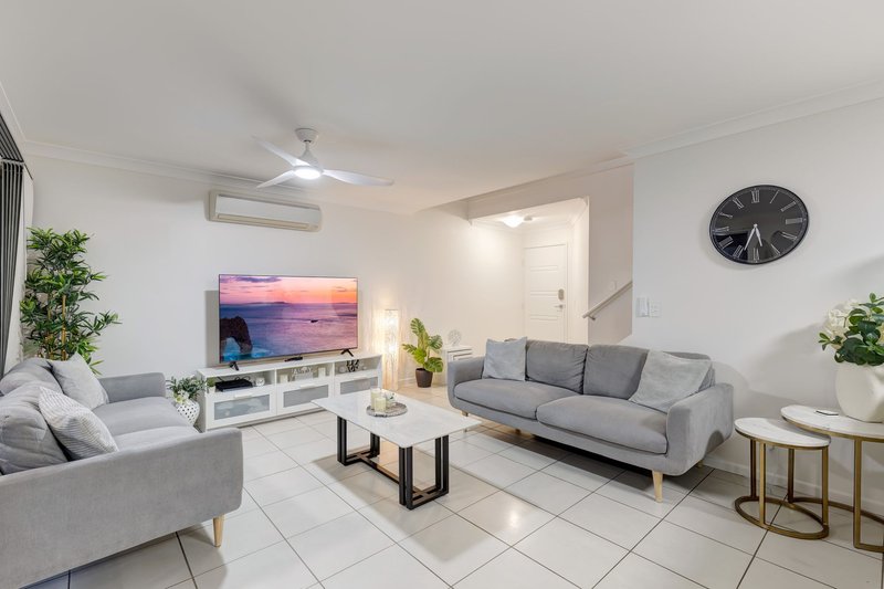 Photo - 18/2 Diamantina Street, Calamvale QLD 4116 - Image 5