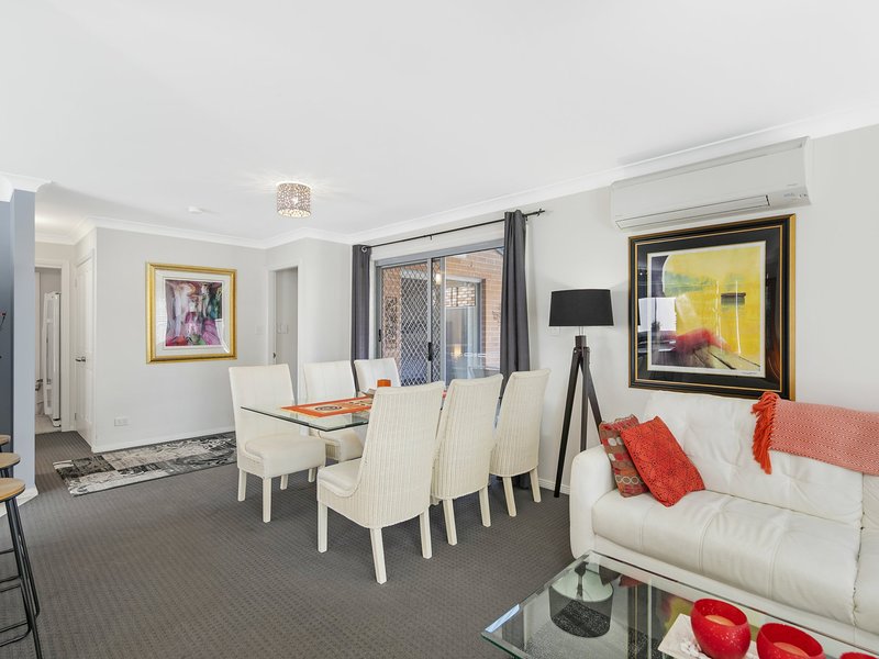 Photo - 1/82 Goobarabah Avenue, Lake Haven NSW 2263 - Image 4