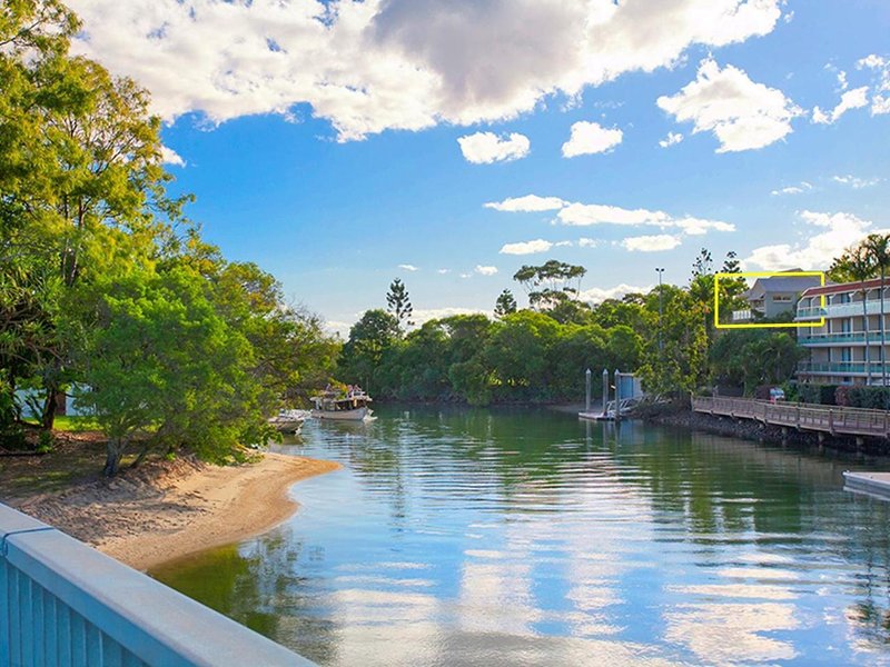 Photo - 18/2 Hastings Street, Noosa Heads QLD 4567 - Image 11