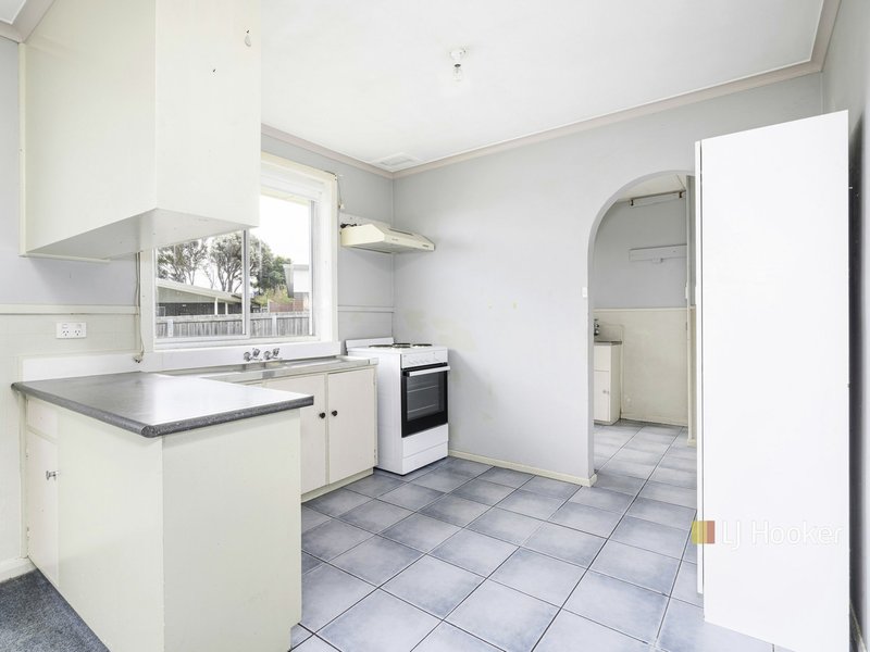 Photo - 182 Madden Street, Devonport TAS 7310 - Image 2