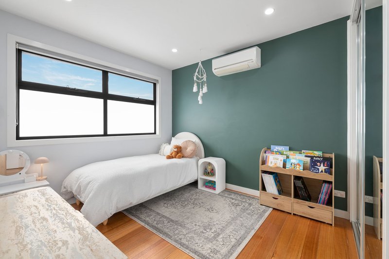 Photo - 182 Mill Park Drive, Mill Park VIC 3082 - Image 7