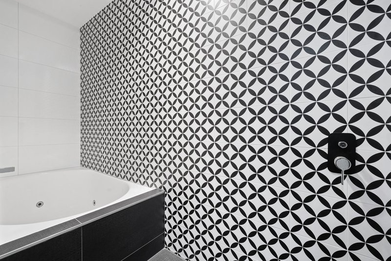 Photo - 182 Mill Park Drive, Mill Park VIC 3082 - Image 11