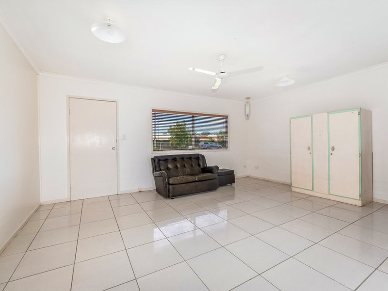 Photo - 182 Moorindil Street, Tewantin QLD 4565 - Image 6