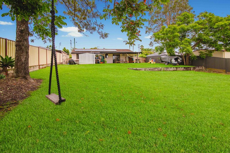 Photo - 182 Mount Warren Boulevard, Mount Warren Park QLD 4207 - Image 2