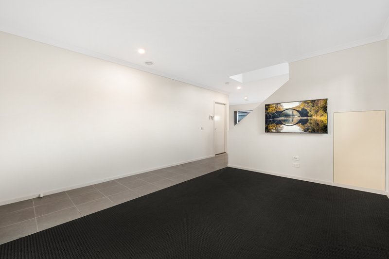 Photo - 182 Princes Highway, Pakenham VIC 3810 - Image 3