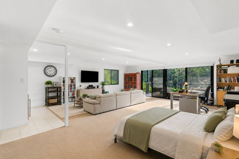 Photo - 18/2 Ridgeline Way, Highland Park QLD 4211 - Image 14
