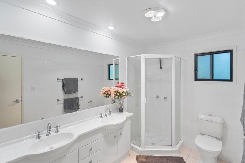 Photo - 18/2 Ridgeline Way, Highland Park QLD 4211 - Image 19