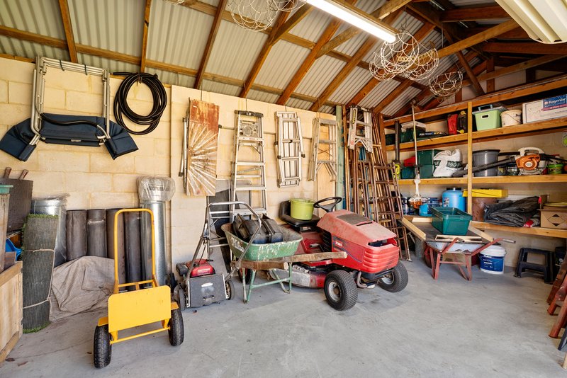 Photo - 182 Safety Bay Road, Safety Bay WA 6169 - Image 27