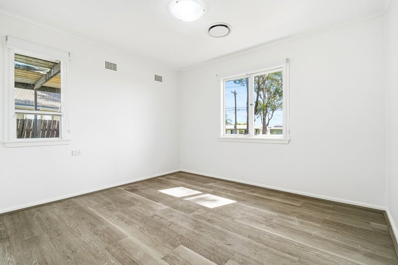 Photo - 182 Samarai Road, Whalan NSW 2770 - Image 5