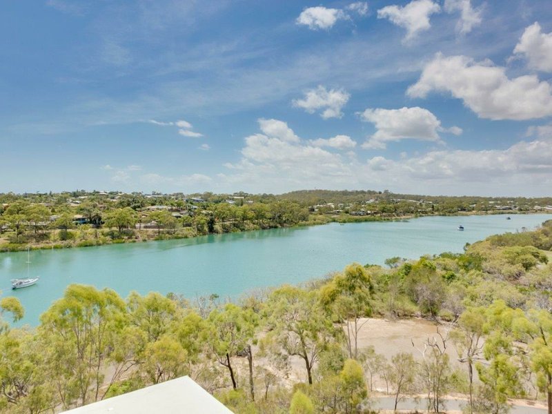 Photo - 18/2 The Promenade, Boyne Island QLD 4680 - Image 13