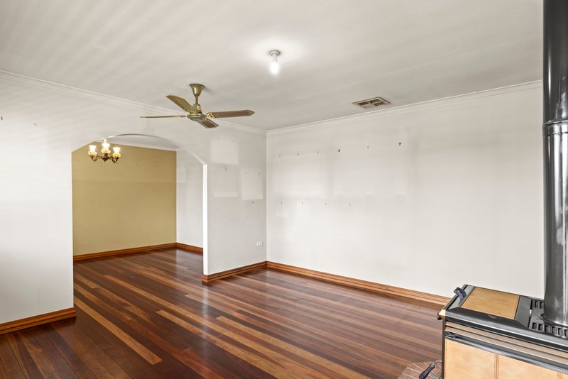 Photo - 182 Tor Street, Rockville QLD 4350 - Image 3
