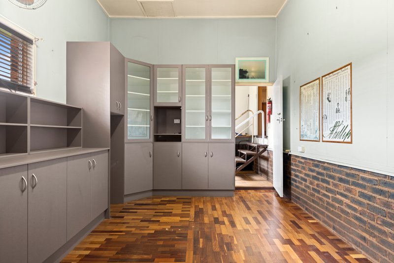 Photo - 182 Tor Street, Rockville QLD 4350 - Image 11